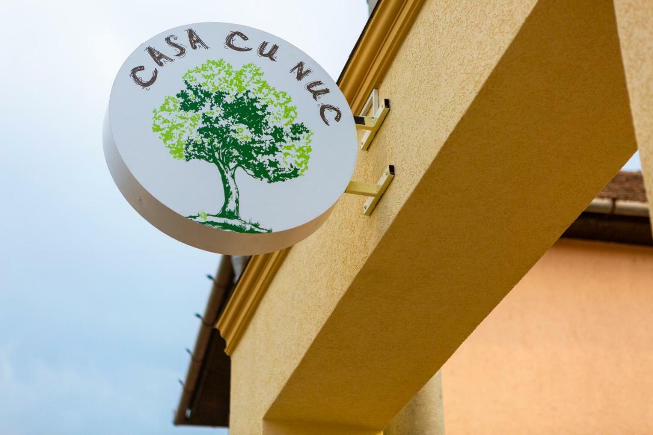 Casa Cu Nuc 호텔 알바루리아 외부 사진
